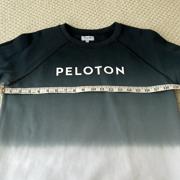 NWOT Peloton ombré sweatshirt size XS/extra-small - Picture 4 of 7